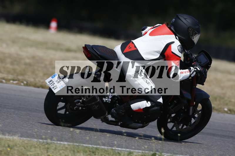 Archiv-2023/28 05.06.2023 Moto Club Anneau du Rhin/blanc-novice/38
